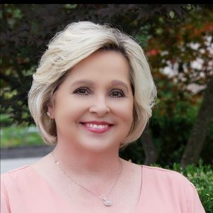 Meet your Posher, Bev